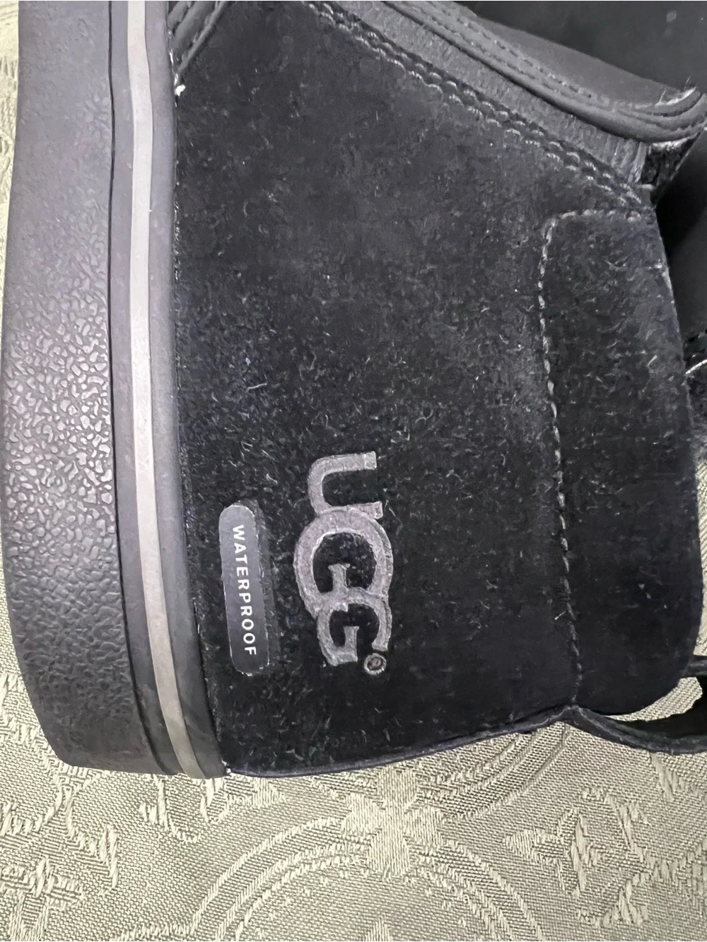 UGG Kemp man’s Black Slip-On with Suede Panels size 10